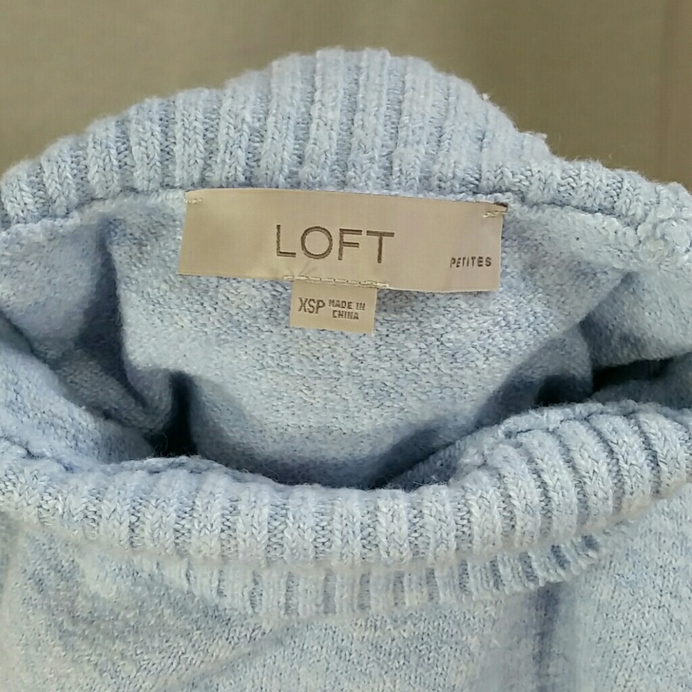 LOFT light blue sweater - Picture 7 of 7